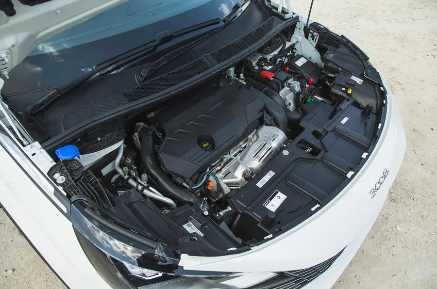 24-peugeot-3008-2021-rt-engine