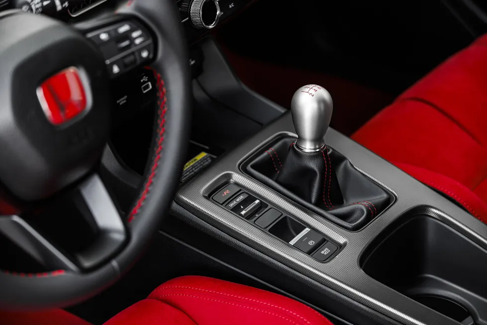 2023-honda-civic-type-r-22023-honda-civic-type-r-2