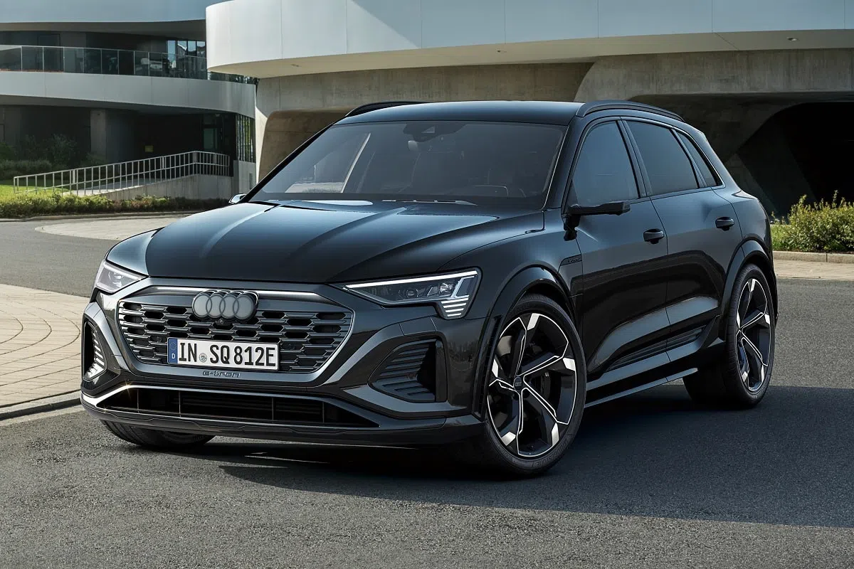 audi_q8_e-tron_2023