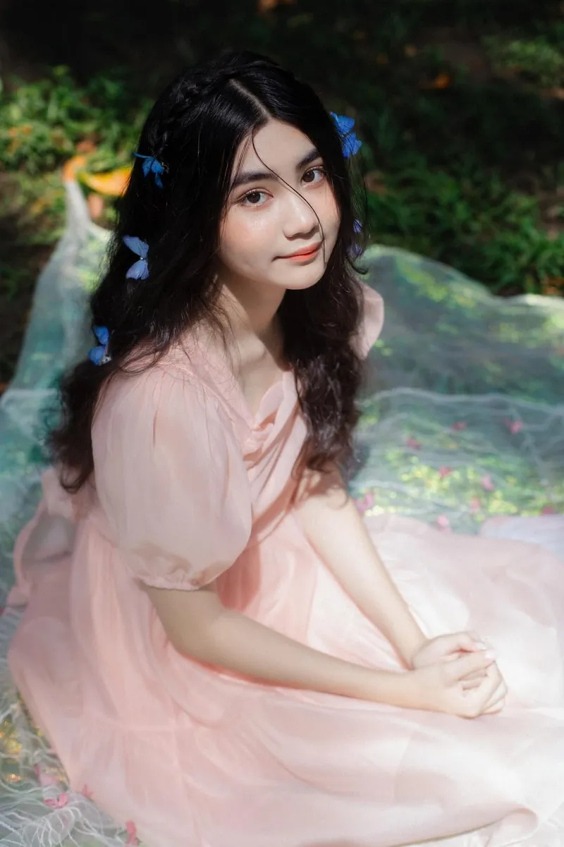Lọ Lem và Hạt Dẻ nhà MC Quyền Linh được mệnh danh là 'nữ thần học đường'