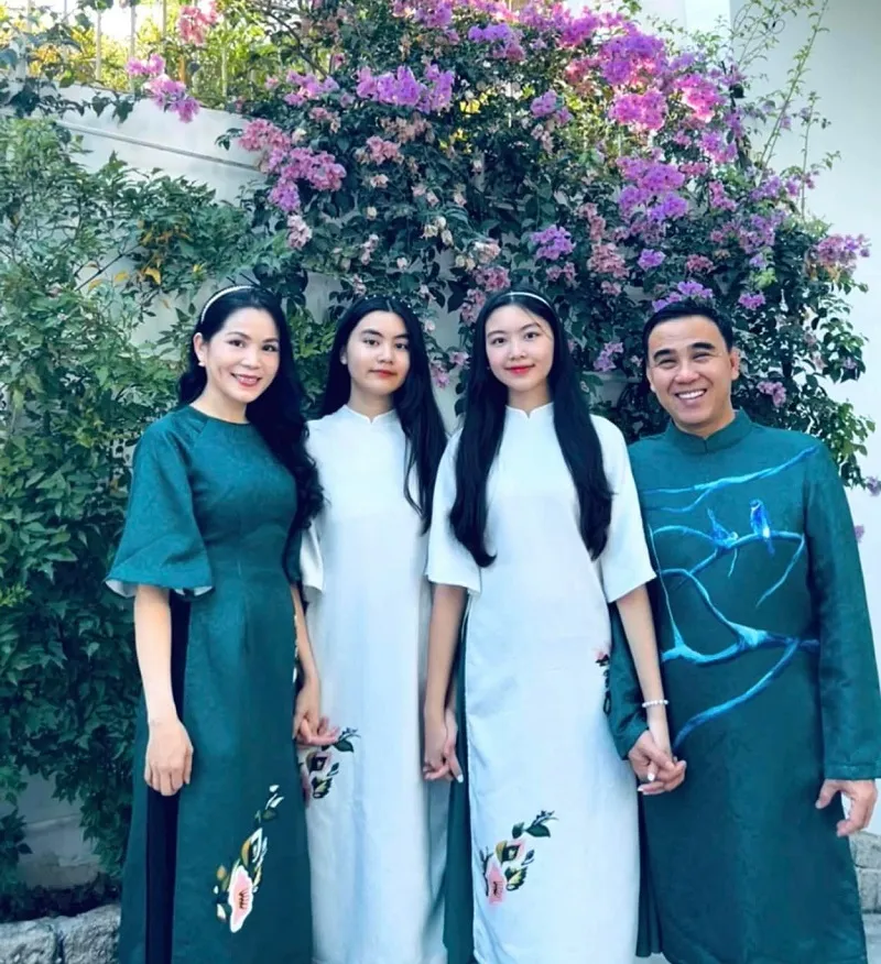 20 năm hôn nhân viên mãn của 'MC quốc dân' Quyền Linh và doanh nhân Dạ Thảo