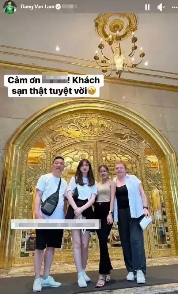 Cuộc tình không phô trương vẫn bền lâu của Đặng Văn Lâm và bạn gái Yến Xuân