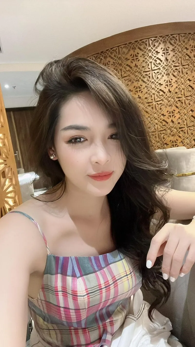 Vũ Thanh Quỳnh đổi đời sau 8 năm 'đập mặt xây lại', 30 tuổi có mọi thứ trong tay
