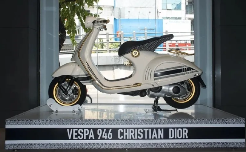 Chiếc Vespa ngũ quý 6 có gì mà được 'hét giá' 3,5 tỷ đồng gây tranh cãi