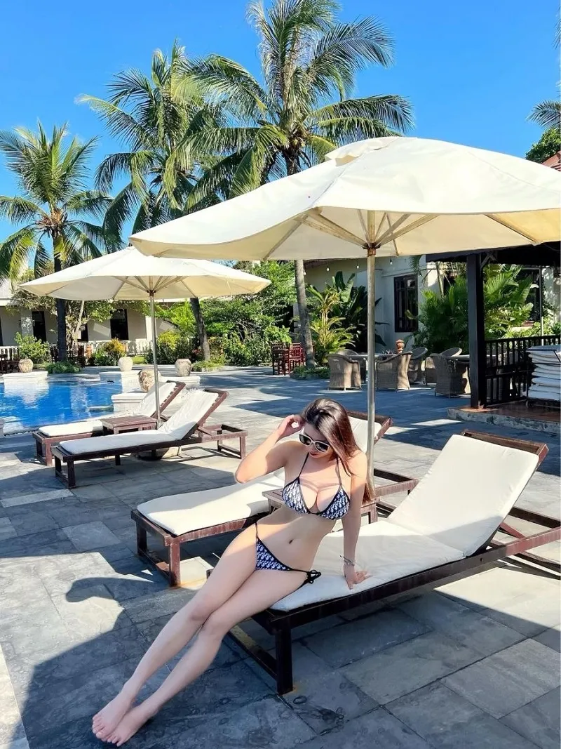 Giải nghệ vì chấn thương, cựu cầu thủ U19 Việt Nam gây sốt với body 'hết nước chấm'