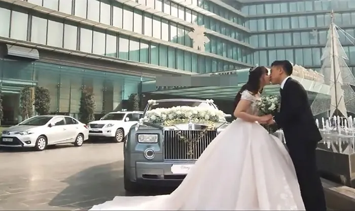 Thuê xe Rolls-Royce như 'Anna Bắc Giang' lừa 17 tỷ đồng có dễ không, giá như thế nào?