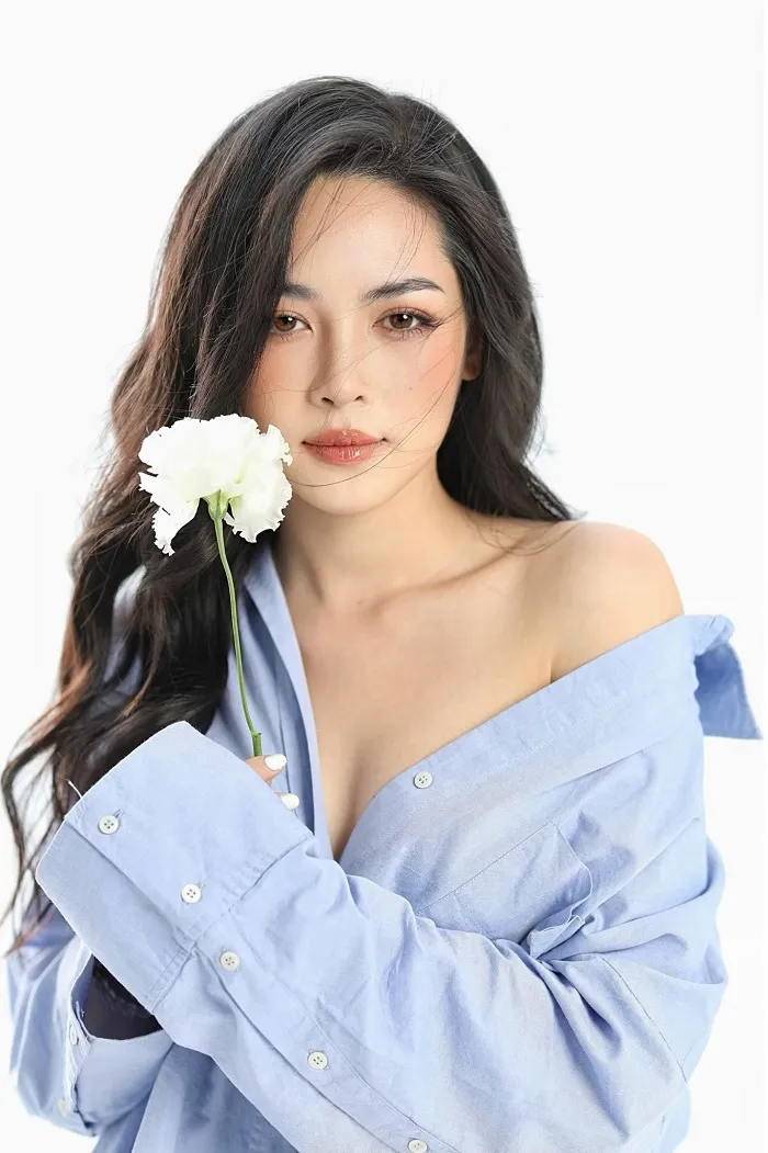 'Hot girl thẩm mỹ' Vũ Thanh Quỳnh bị đào lại ảnh 'nguyên thủy' 8 năm trước