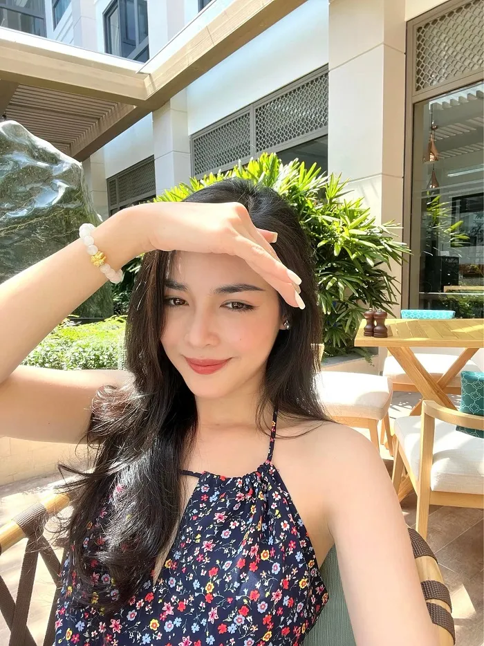 'Hot girl thẩm mỹ' Vũ Thanh Quỳnh bị đào lại ảnh 'nguyên thủy' 8 năm trước