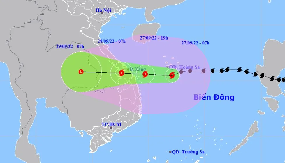 Bão số 4 đã giật lên cấp 17, hướng thẳng vào càn quét miền Trung 