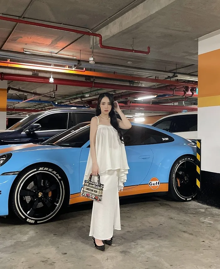 Con gái đầu Minh Nhựa 23 tuổi đã sở hữu khối tài sản bạc tỷ, chồng siêu giàu