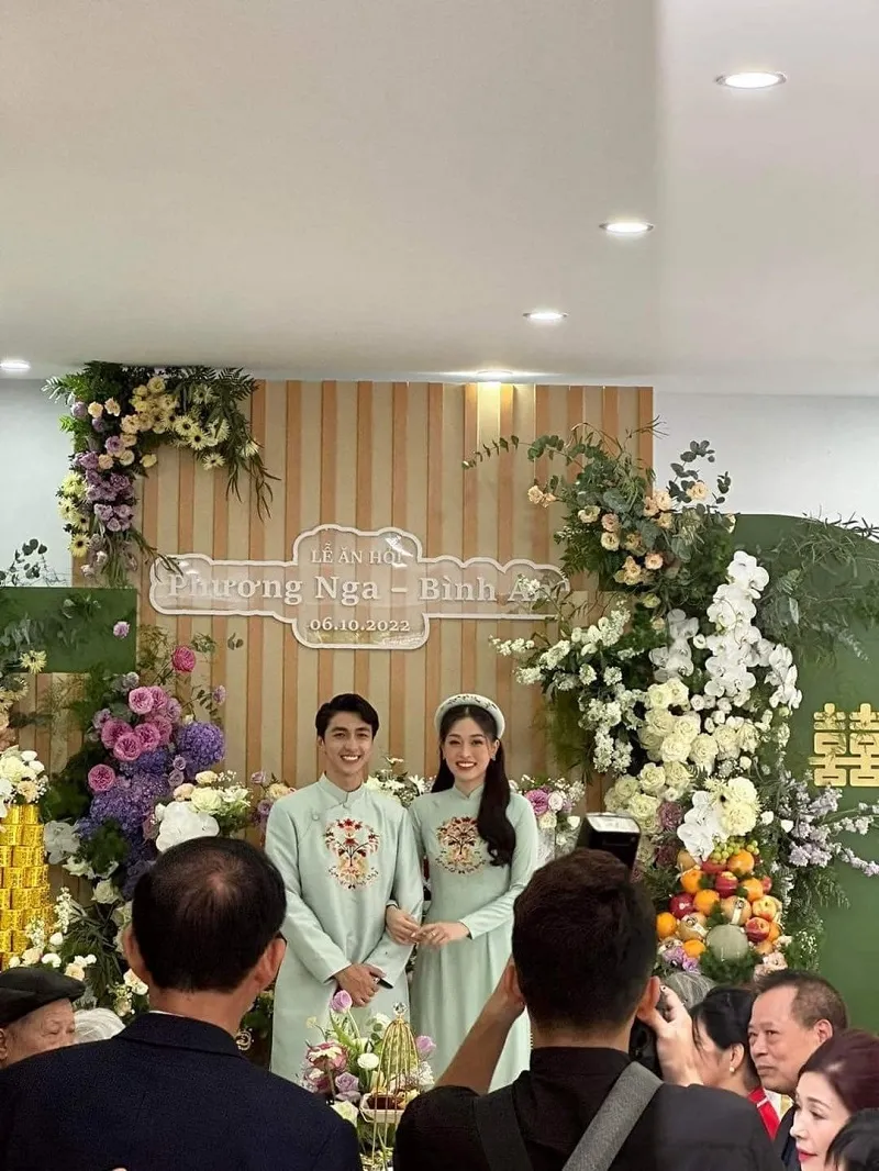 Chùm ảnh đám hỏi Bình An - Phương Nga: Dàn phù dâu phù rể trai tài gái sắc