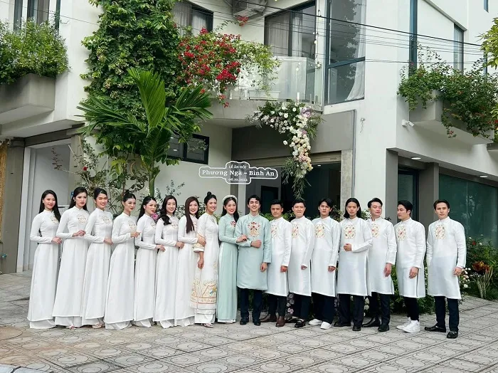 Chùm ảnh đám hỏi Bình An - Phương Nga: Dàn phù dâu phù rể trai tài gái sắc