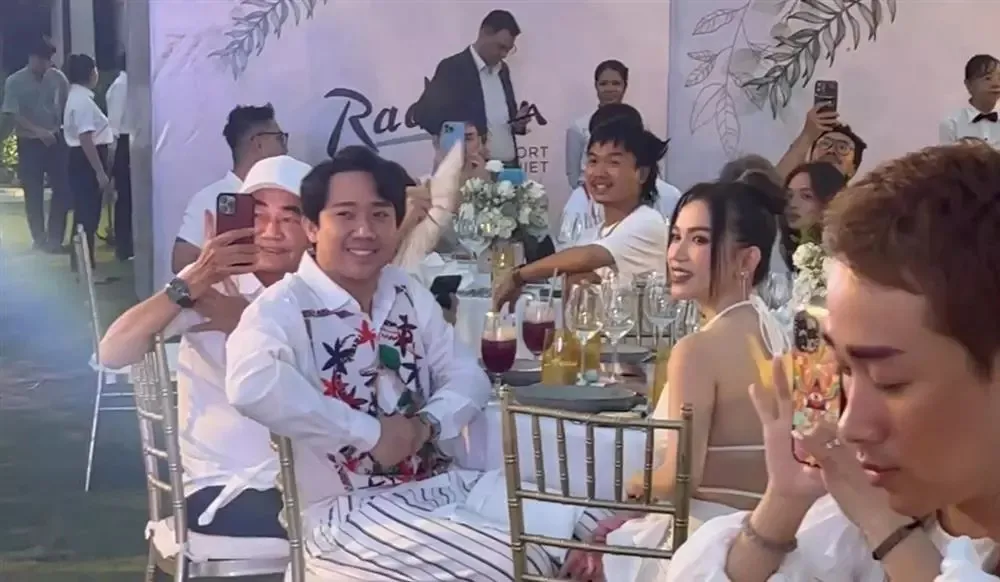 Sự thật bức ảnh Trấn Thành khóc sướt mướt trong đám cưới Diệu Nhi Anh Tú