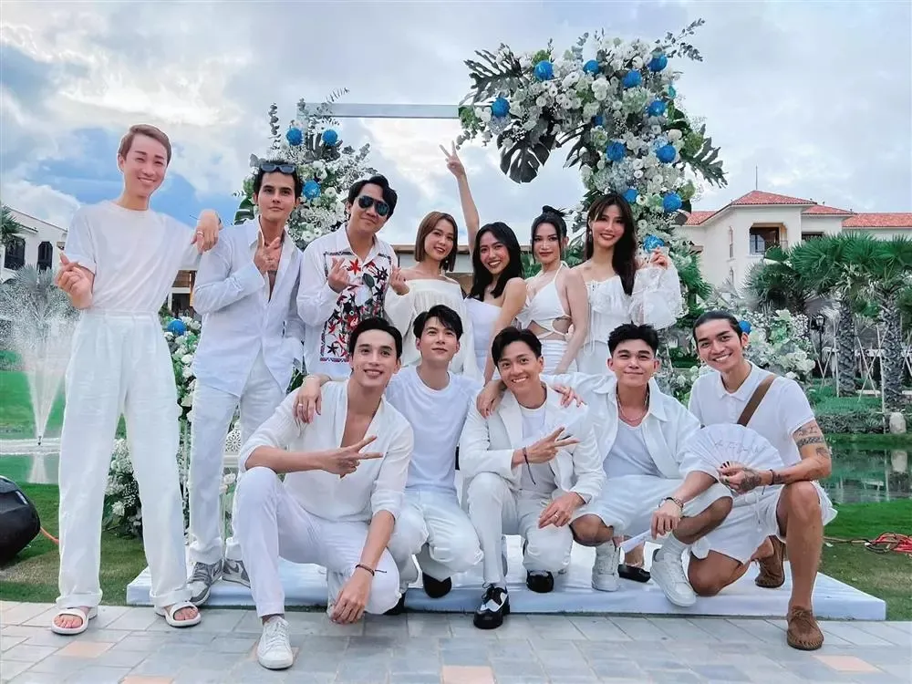 Sự thật bức ảnh Trấn Thành khóc sướt mướt trong đám cưới Diệu Nhi Anh Tú