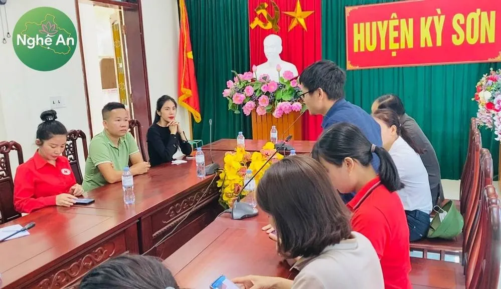 Thủy Tiên tiếp tục nối dài những hành động đẹp tại quê chồng Nghệ An