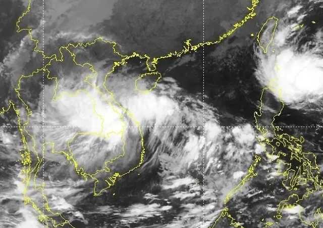 Áp thấp nhiệt đới đổ bộ đất liền từ Quảng Nam đến Quảng Ngãi