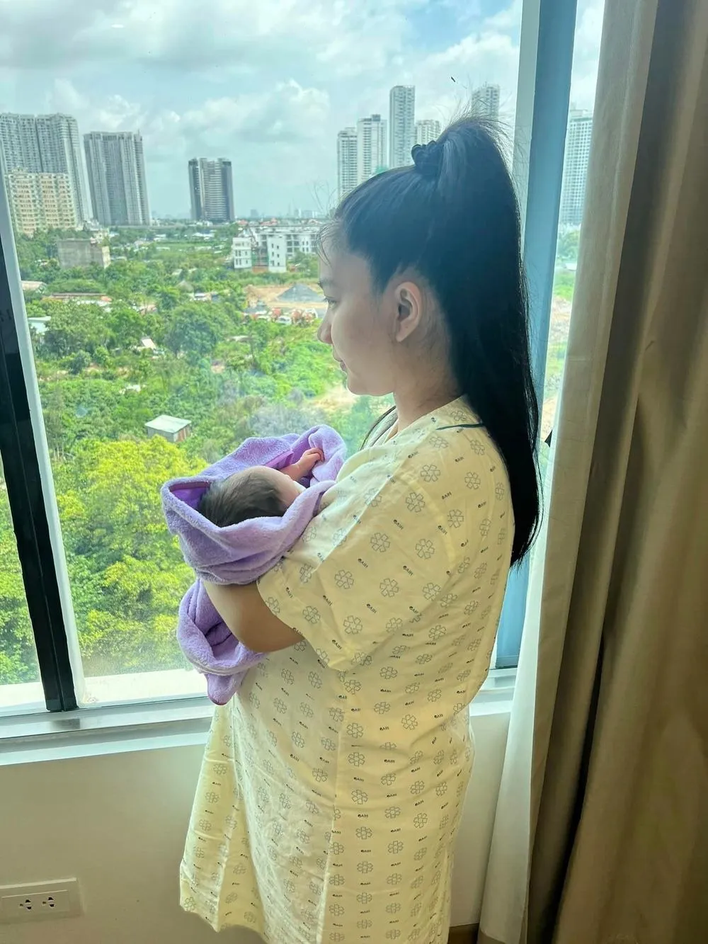 Quý tử nhà Lê Dương Bảo Lâm có loạt biểu cảm khiến người xem tan chảy