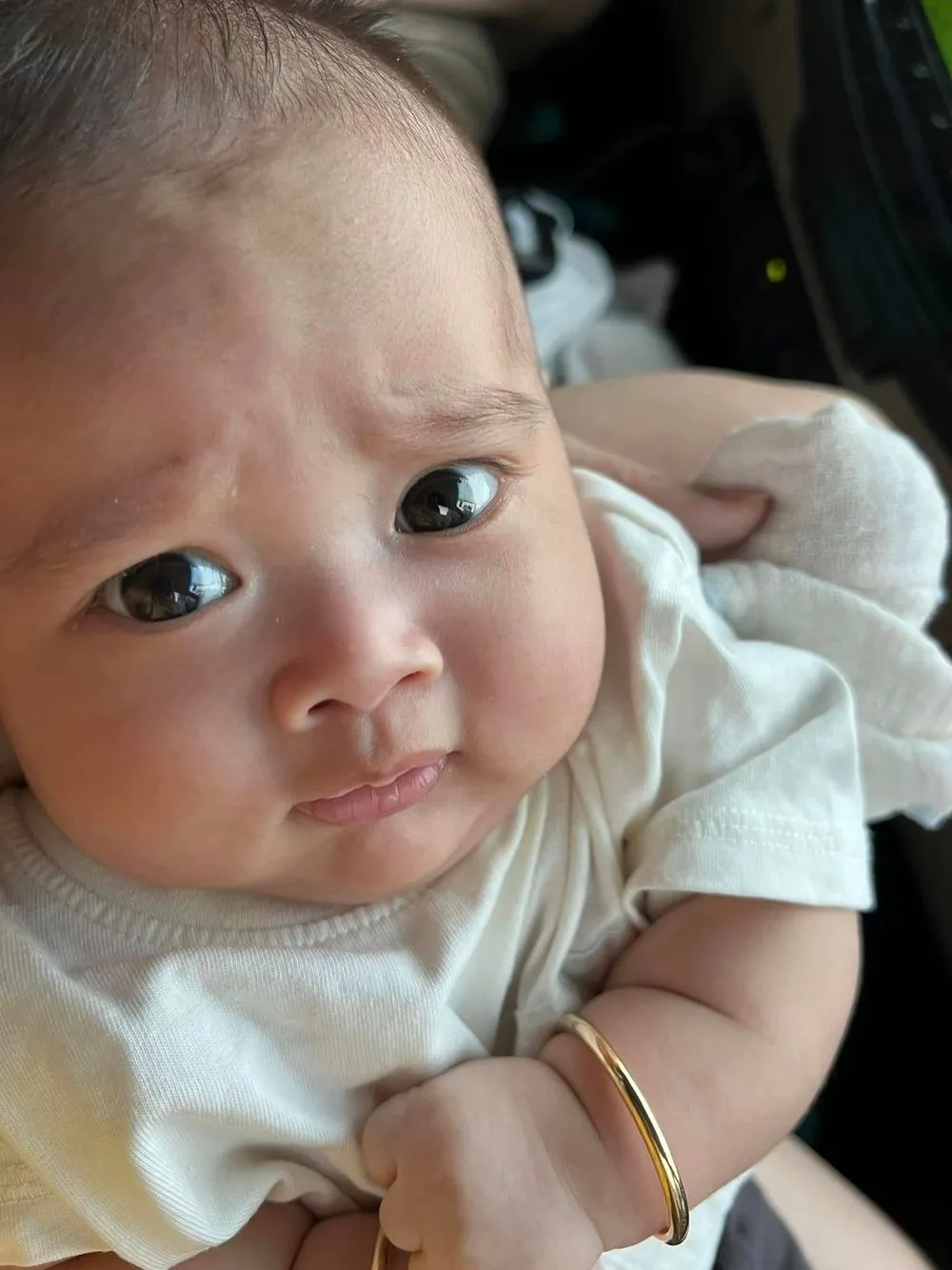 Quý tử nhà Lê Dương Bảo Lâm có loạt biểu cảm khiến người xem tan chảy