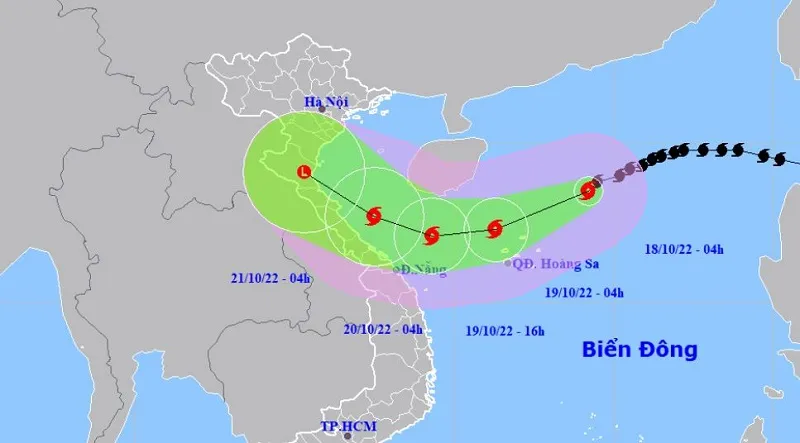 Bão số 6 giật cấp 15 tốc độ khoảng 15km/h tiến vào miền Trung