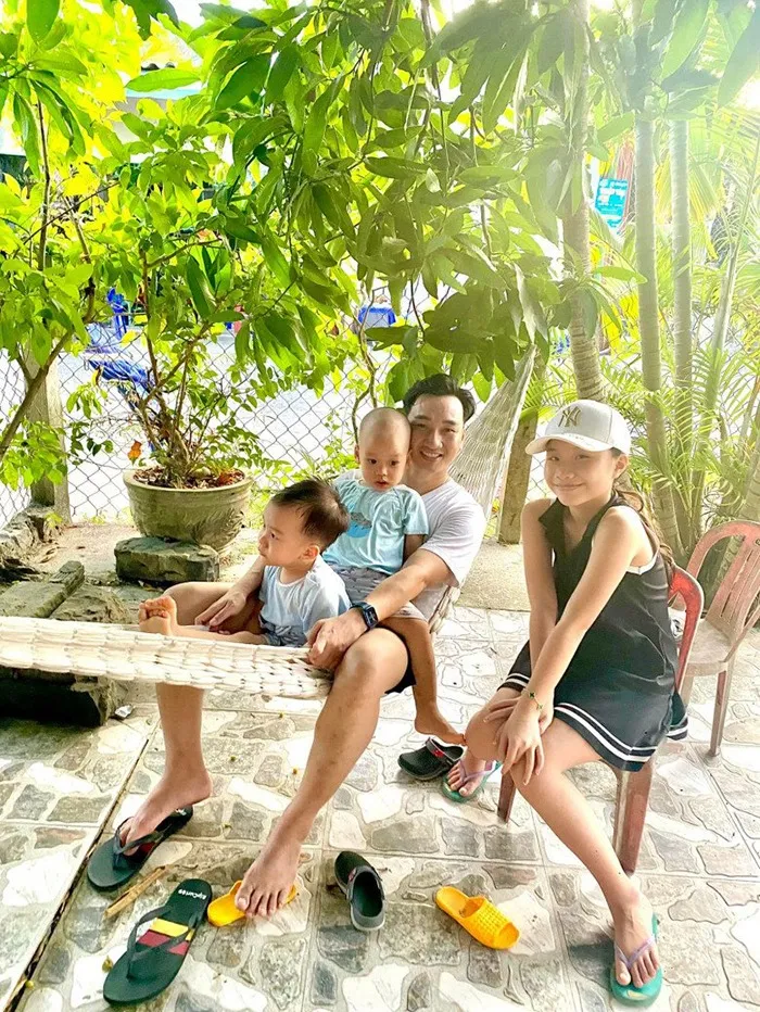 MC Thành Trung có cô con gái 12 tuổi biết 3 thứ tiếng