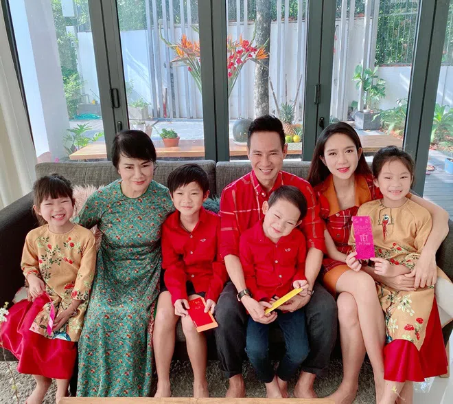 Vợ chồng Lý Hải - Minh Hải chính thức lên tiếng về việc mở gara ô tô, làm ăn không uy tín