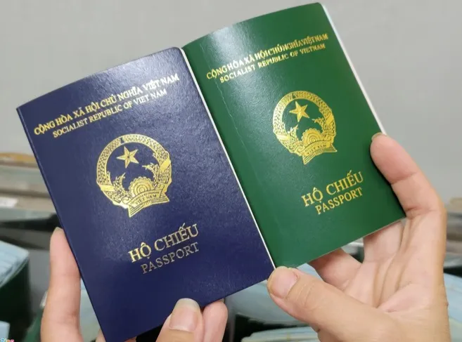 Mỹ đưa ra yêu cầu sau khi nhiều nước ngừng nhận hộ chiếu mới của Việt Nam