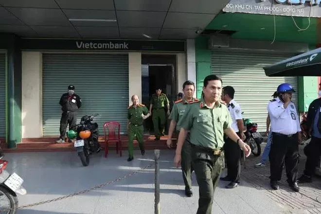 Vụ cướp hơn 500 triệu đồng tại ngân hàng ở Đồng Nai: Bắt 1 đối tượng tình nghi