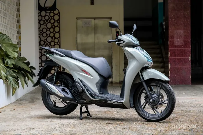 Honda Việt Nam gây bất ngờ khi giới thiệu SH 160i, đắt nhất hơn 100 triệu đồng