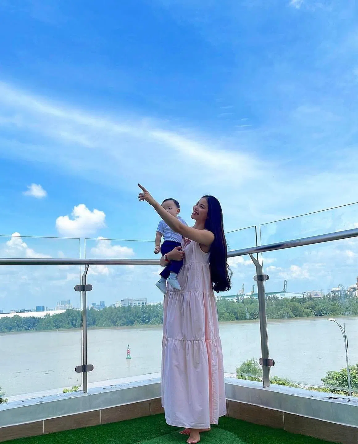 Phạm Hương tham gia Chung kết Miss Universe Vietnam, sắp về Việt Nam hoạt động nghệ thuật?