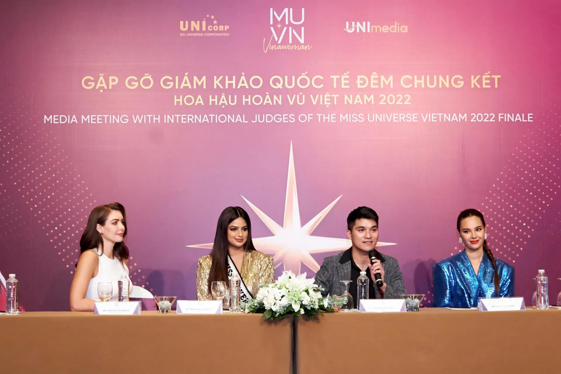 Hoa hậu Harnaaz Sandhu bị hỏi 'so sánh' với Thuỳ Tiên, BTC Miss Universe Vietnam bảo vệ thế nào?