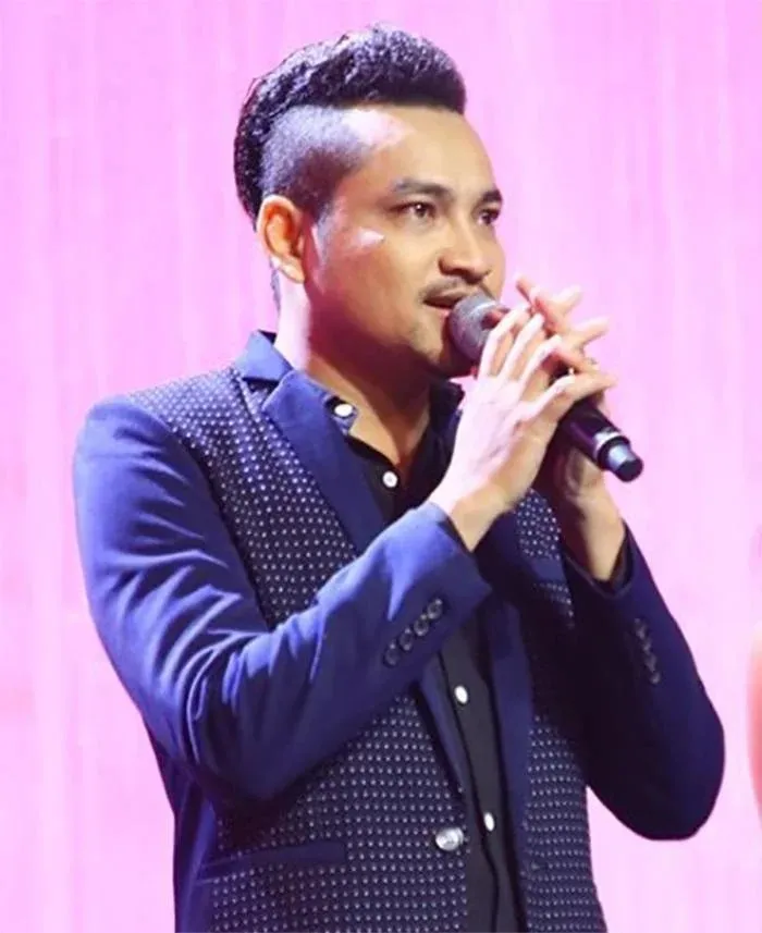 Ca sĩ Thanh Sớt lên tiếng xin lỗi Đàm Vĩnh Hưng liên quan đến ồn ào nợ nần 