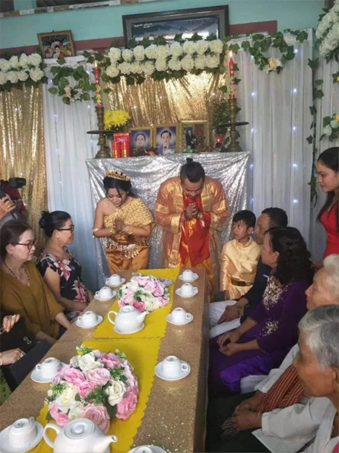 Ca sĩ Thanh Sớt lên tiếng xin lỗi Đàm Vĩnh Hưng liên quan đến ồn ào nợ nần 