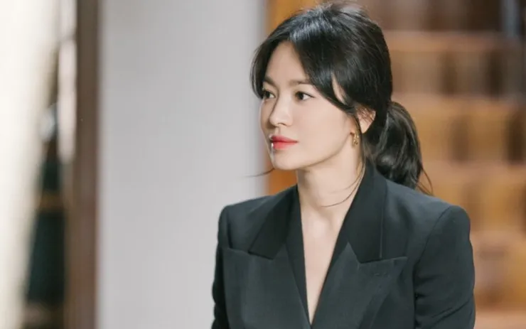 Hậu ly hôn Song Joong Ki, Song Hye Kyo có thật sự ổn?