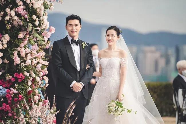 Hyun Bin và bà xã Son Ye Jin tụt hạng trong BXH danh tiếng sau hôn lễ thế kỷ 