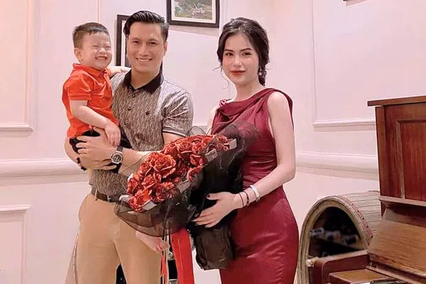 Sau 2 năm ly hôn, vợ cũ Việt Anh gặp phiền phức vì tin đồn yêu đương của nam diễn viên