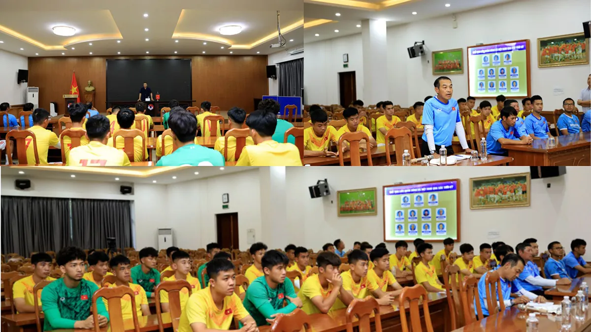 Tiền vệ Nguyễn Văn Trường chia sẻ về chiến thuật của HLV U19 Việt Nam so với thầy Gong