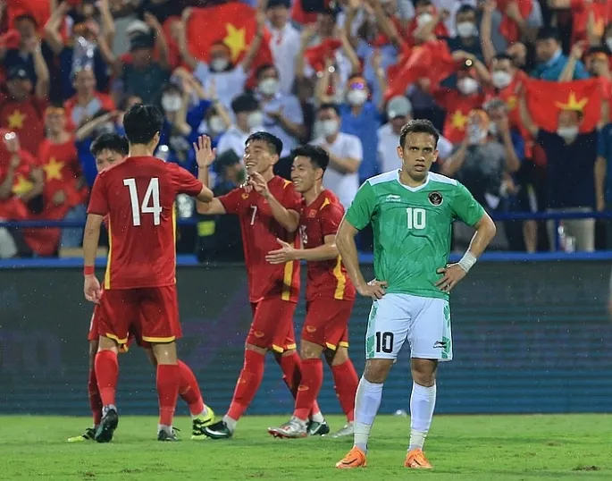 HLV Shin Tae-yong đưa ra lý do khiến Indonesia mãi không thắng Việt Nam