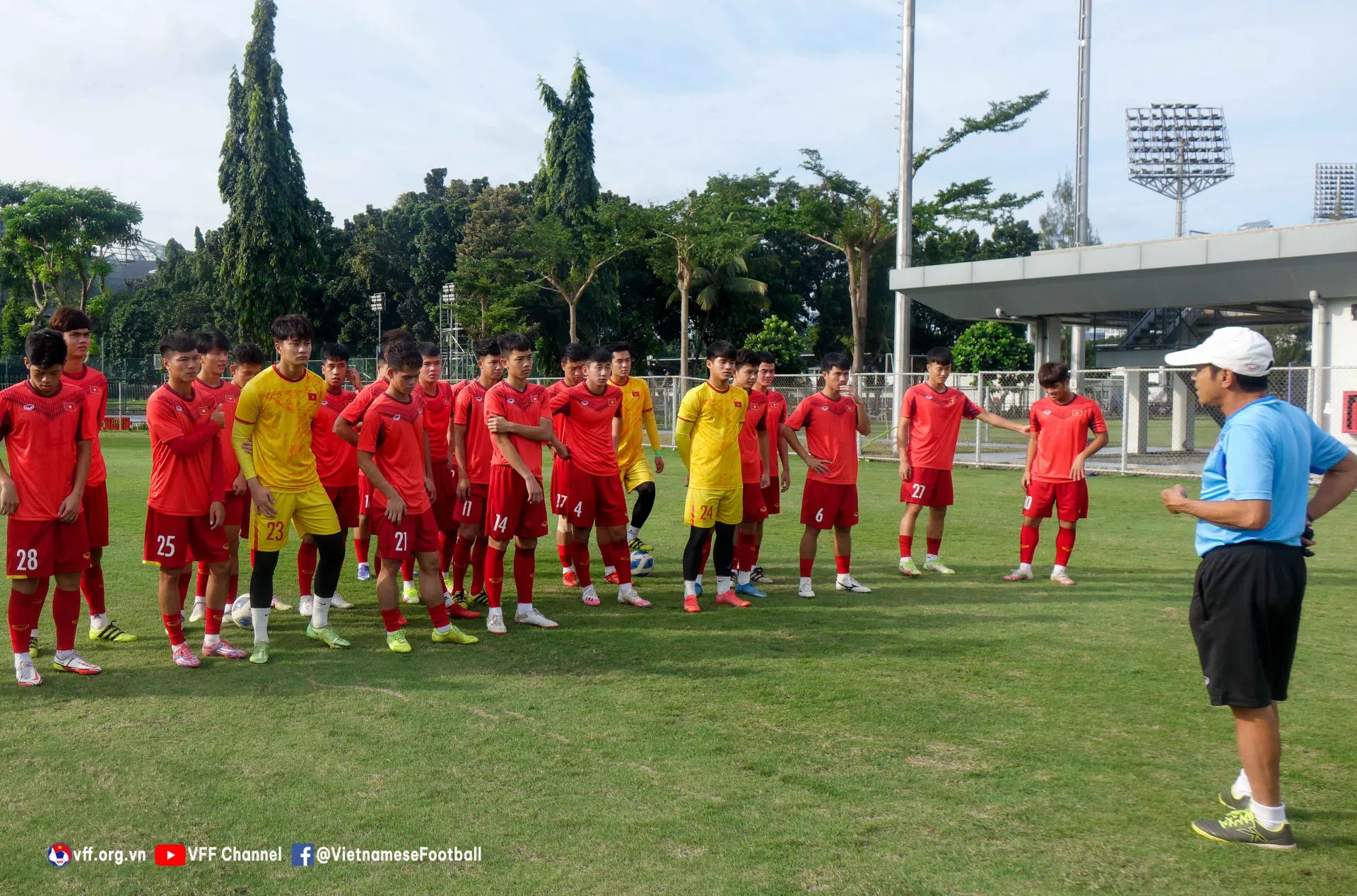 VFF lùi giải hạng Nhất, U19 Việt Nam được hưởng lợi gì?