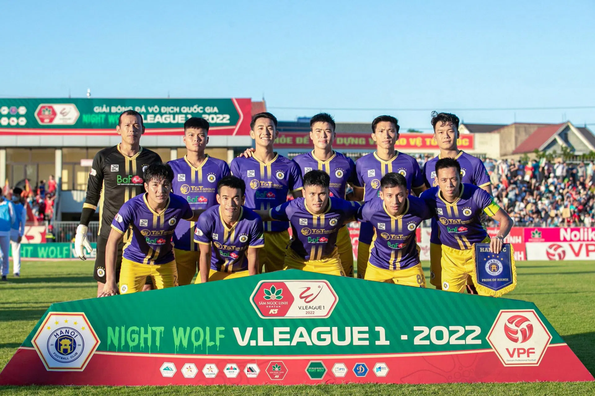 Vòng 9 V-League 2022: Căng thẳng cuộc đua vô địch, kỷ lục khán giả