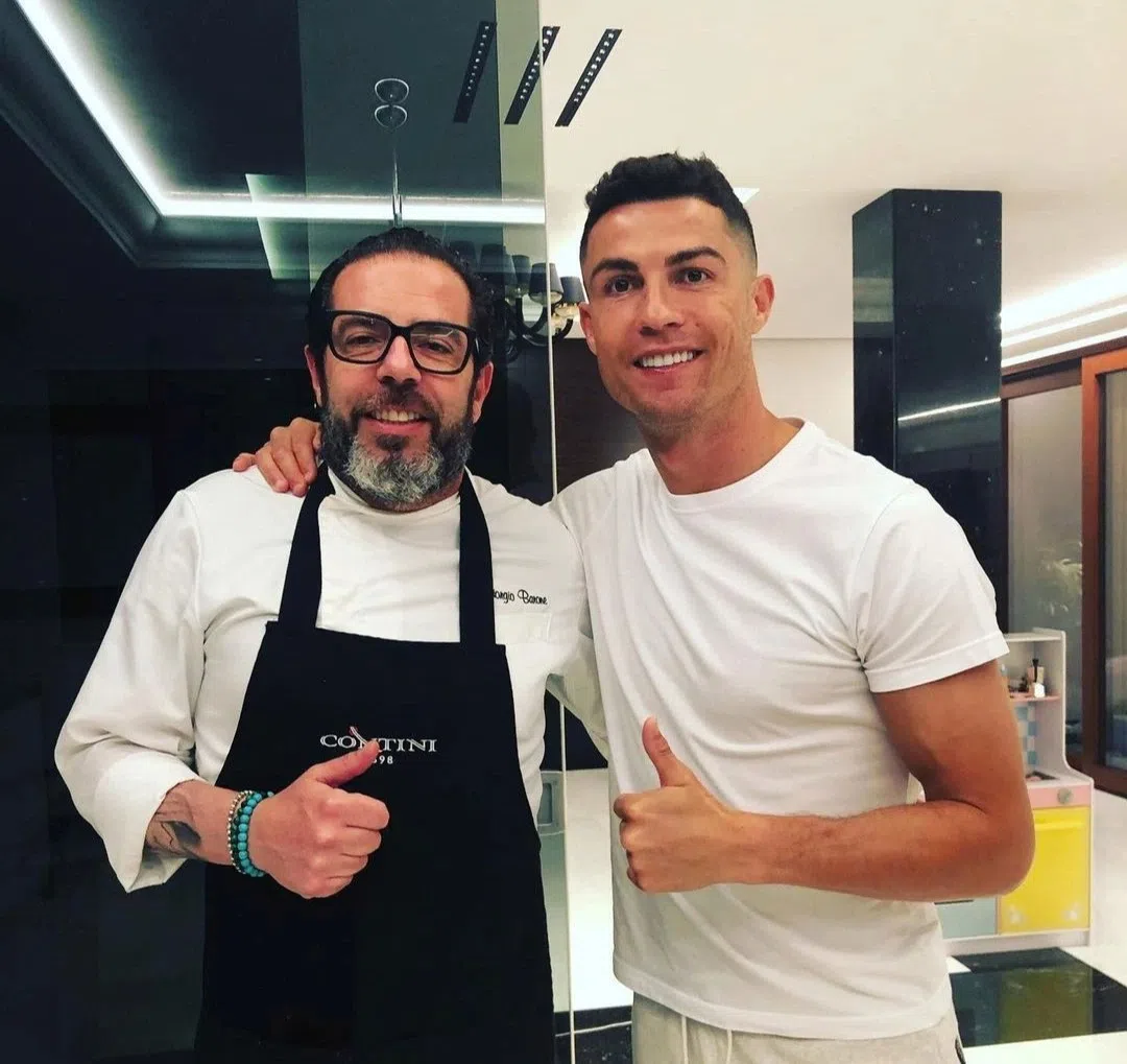 Chế độ dinh dưỡng giúp Ronaldo duy trì phong độ ở tuổi 37 