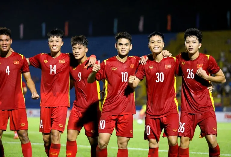 Ngược dòng đánh bại Malaysia, HLV U19 Việt Nam vẫn lo lắng vì một điều