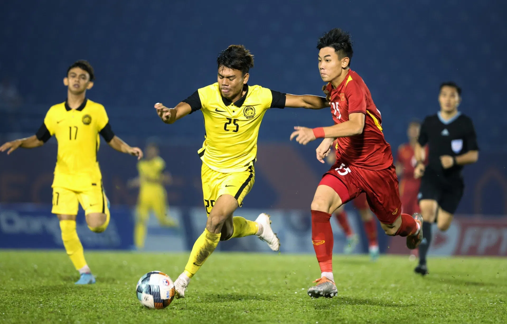 U19 Việt Nam vô địch giải U19 Quốc tế sau thắng lợi nghẹt thở trước Malaysia
