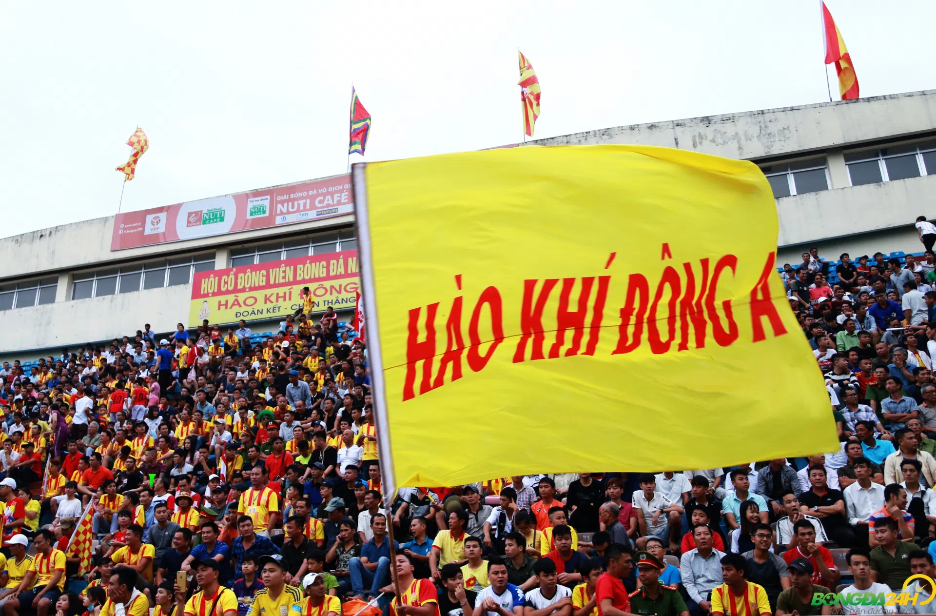 Lượt đi V-League 2022: HAGL đá đẹp nhất, Thiên Trường xứng danh 'chảo lửa'