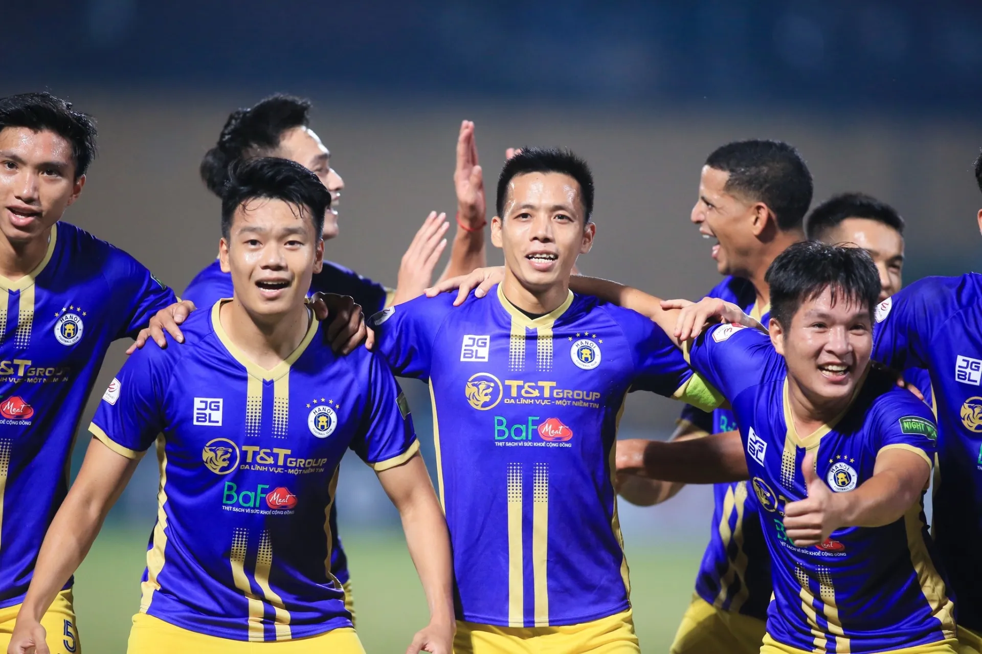HLV Hà Nội FC đặt mục tiêu đánh bại Hải Phòng làm quà tặng Chủ tịch Đỗ Vinh Quang