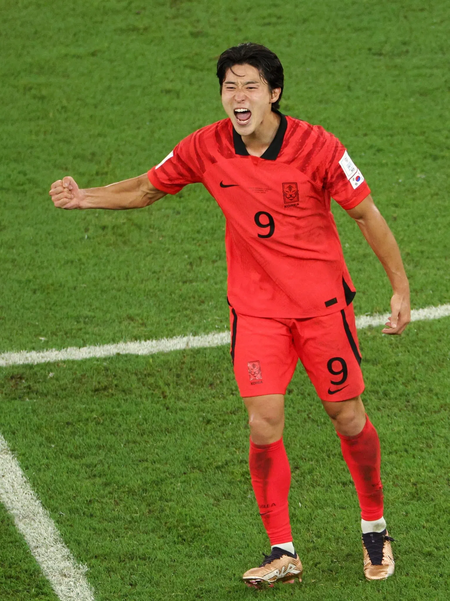 Cho Gue-Sung chàng cầu thủ tuyển Hàn Quốc sở hữu ngoại hình như tài tử khiến ghi 2 bàn trong 3 phút là ai?