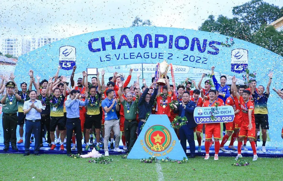 Các cá nhân, tập thể xuất sắc được VPF vinh danh trong chương trình V-League Awards 2022