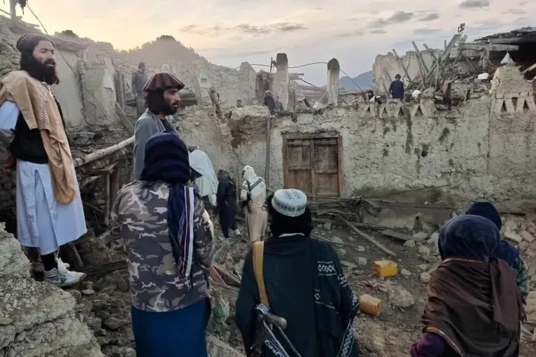 Gần 1.000 người thiệt mạng sau trận động đất rung chuyển biên giới Afghanistan - Pakistan
