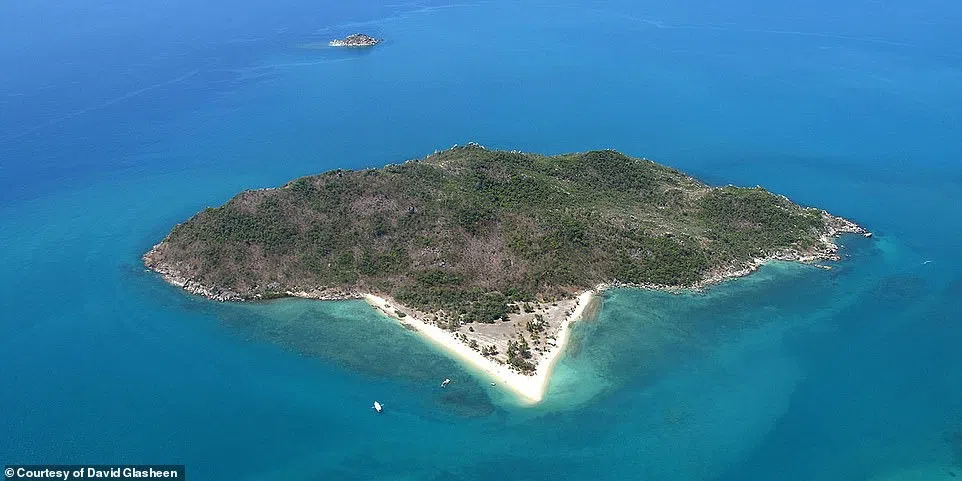 Hòn đảo nằm ngoài khơi Australia.