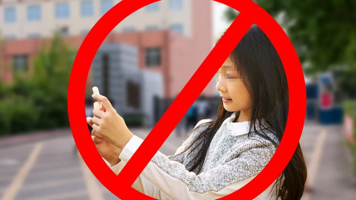 Dư luận dậy sóng vì nữ sinh bị kỷ luật khi đăng ảnh selfie trong kỳ nghỉ hè