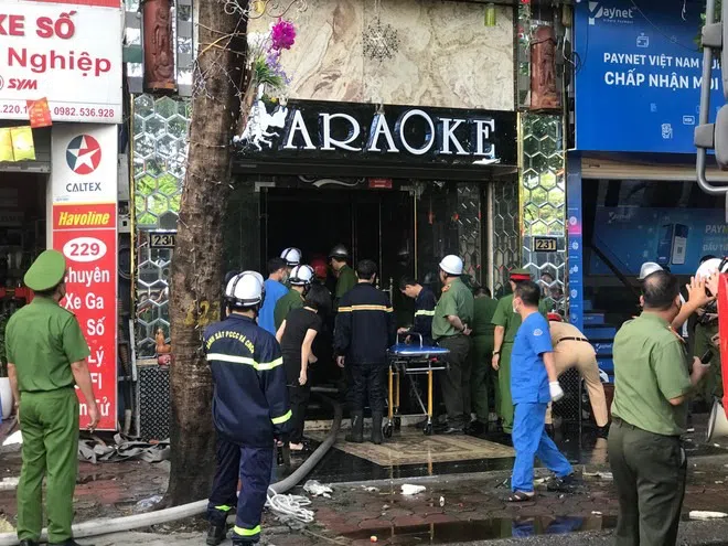 Đã có 3 chiến sĩ cảnh sát PCCC hy sinh khi làm nhiệm vụ chữa cháy tại quán karaoke 231 Quan Hoa, Cầu Giấy. Ảnh: An ninh thủ đô